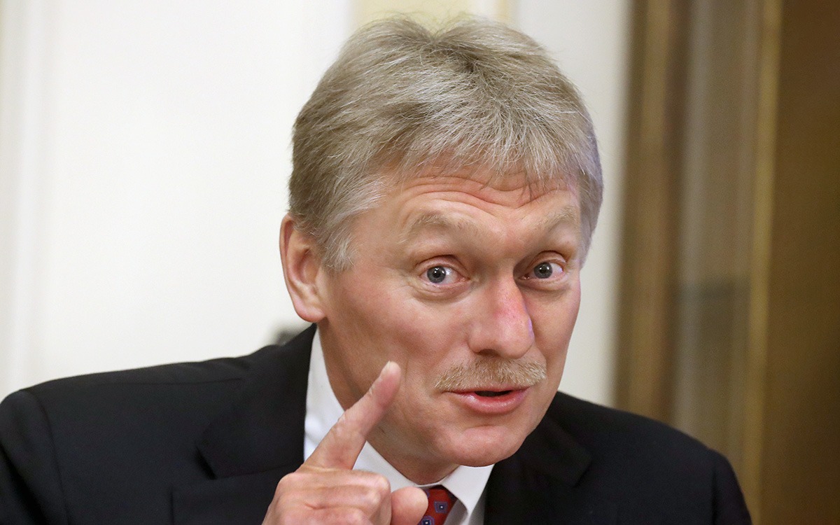 Песков уточнил, что конкретно обсуждали Путин и Пашинян
