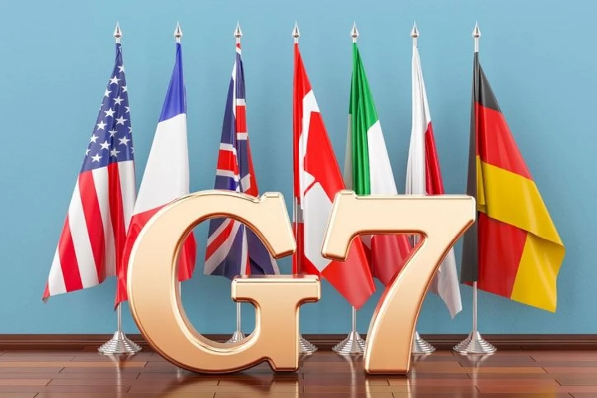 Зеленский примет участие в саммите G7 во Франции
