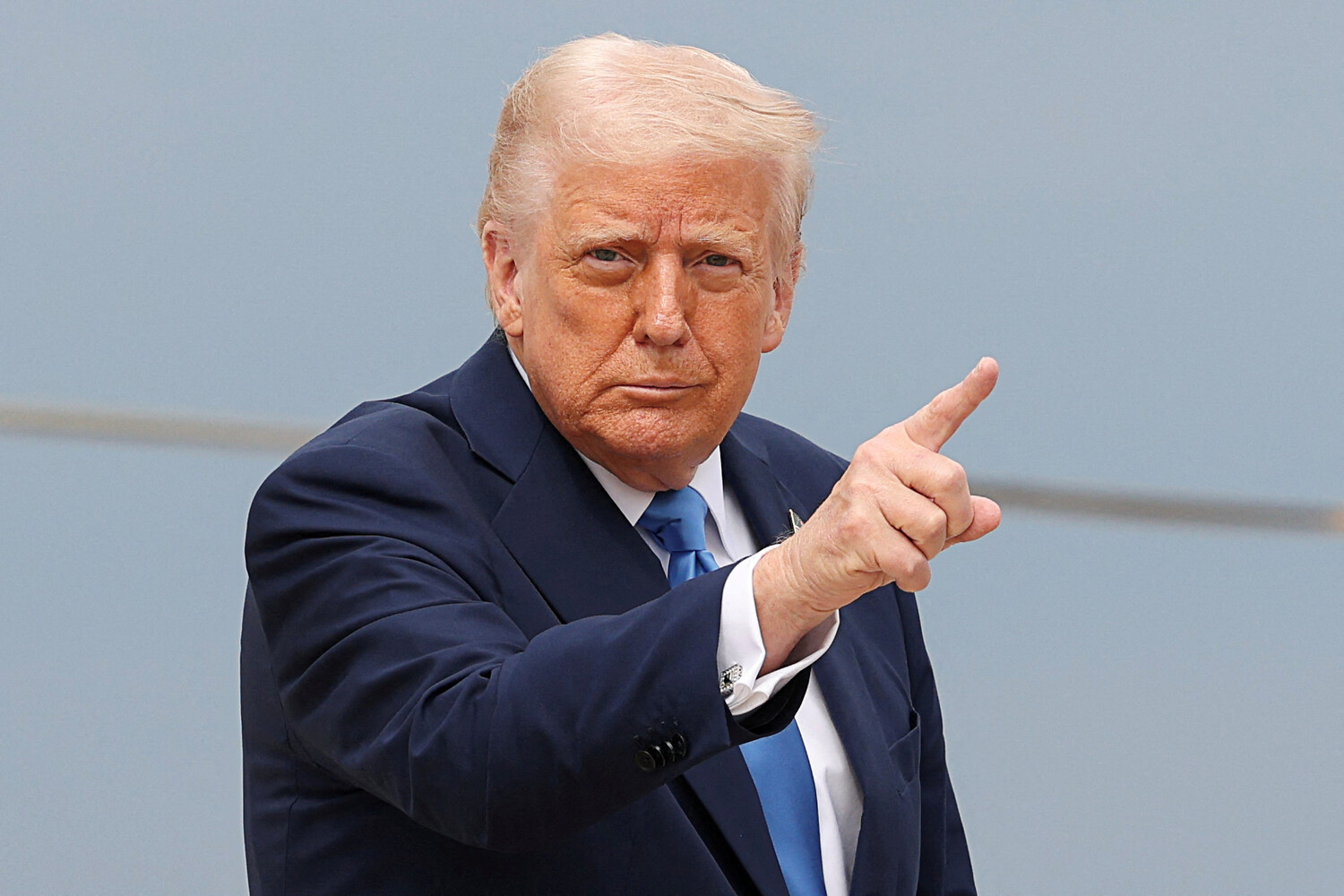 Трамп предложил Зеленскому и Путину самим решить вопрос войны