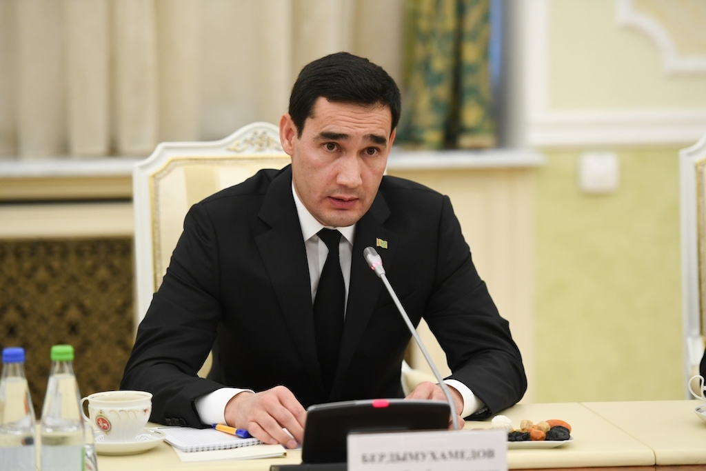 Бердымухамедов: Туркменистан привержен сотрудничеству с Азербайджаном