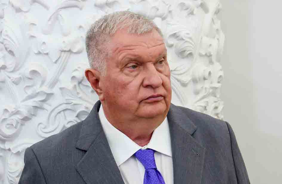 Сечин: Блокировка Ормуза была направлена против Ирана, но сработала против всего мира