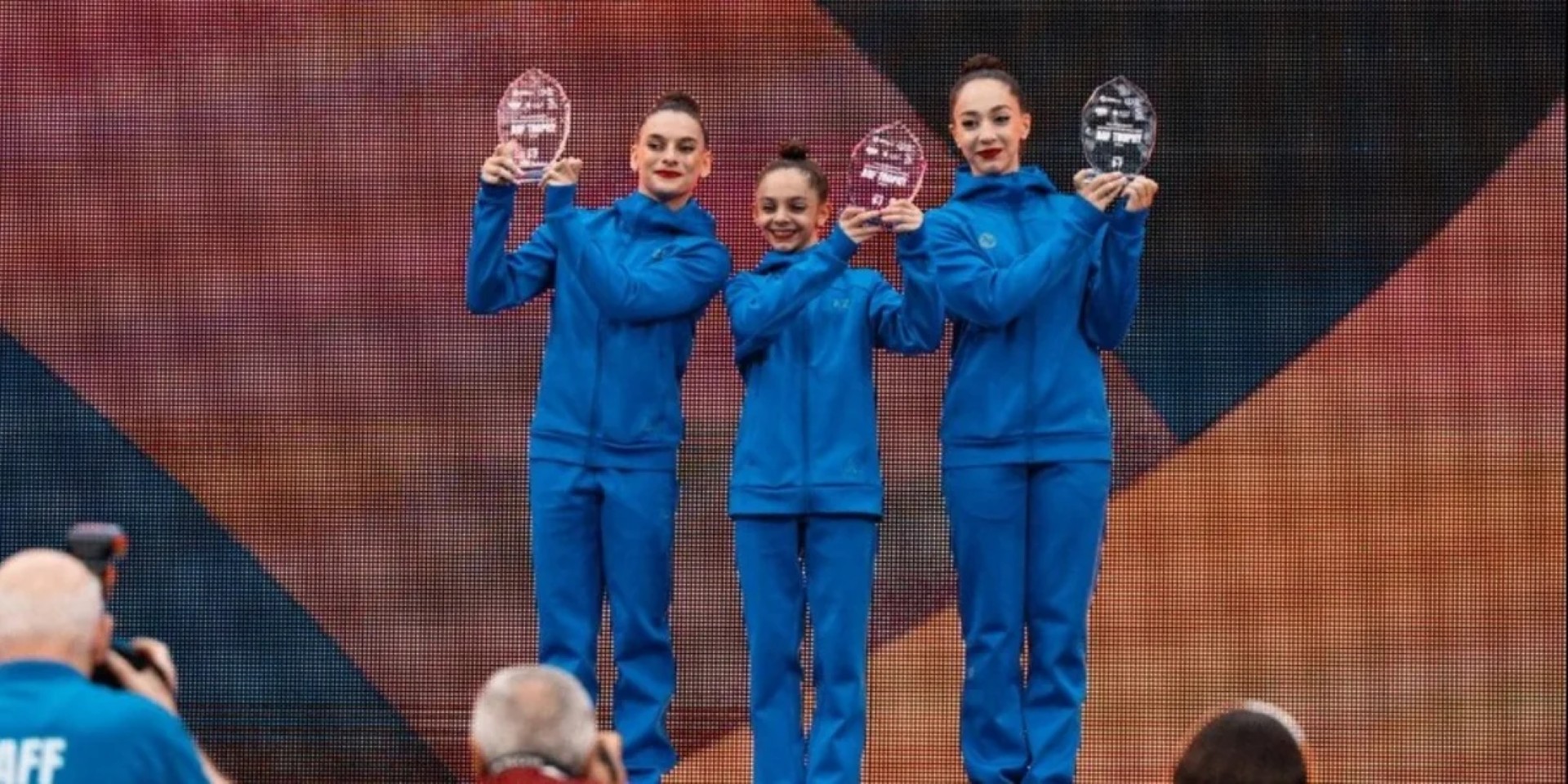 
Азербайджанские гимнасты завоевали три золота на Кубке мира и AGF Trophy