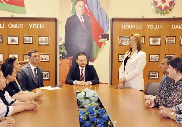 Образование, лидерство и международный опыт