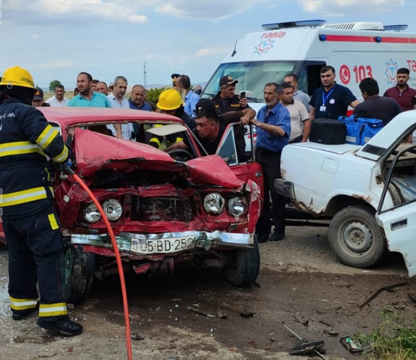 Две жизни оборвались на встречной полосе