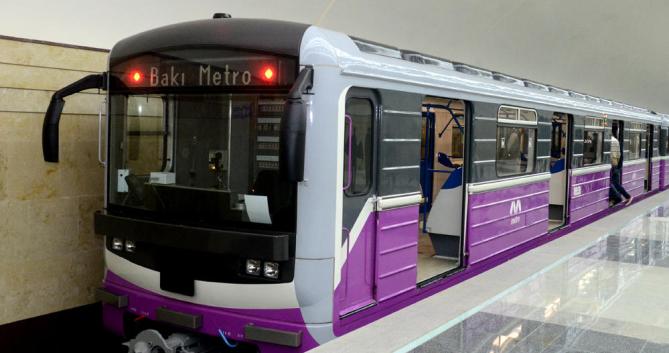 Бакинское метро переходит на летний график