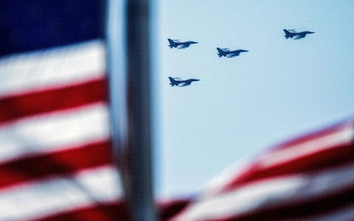 В планах США &ndash; вывести истребители и военные корабли из Европы