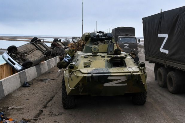 
Новые удары украинских дронов по Чонгарскому мосту
