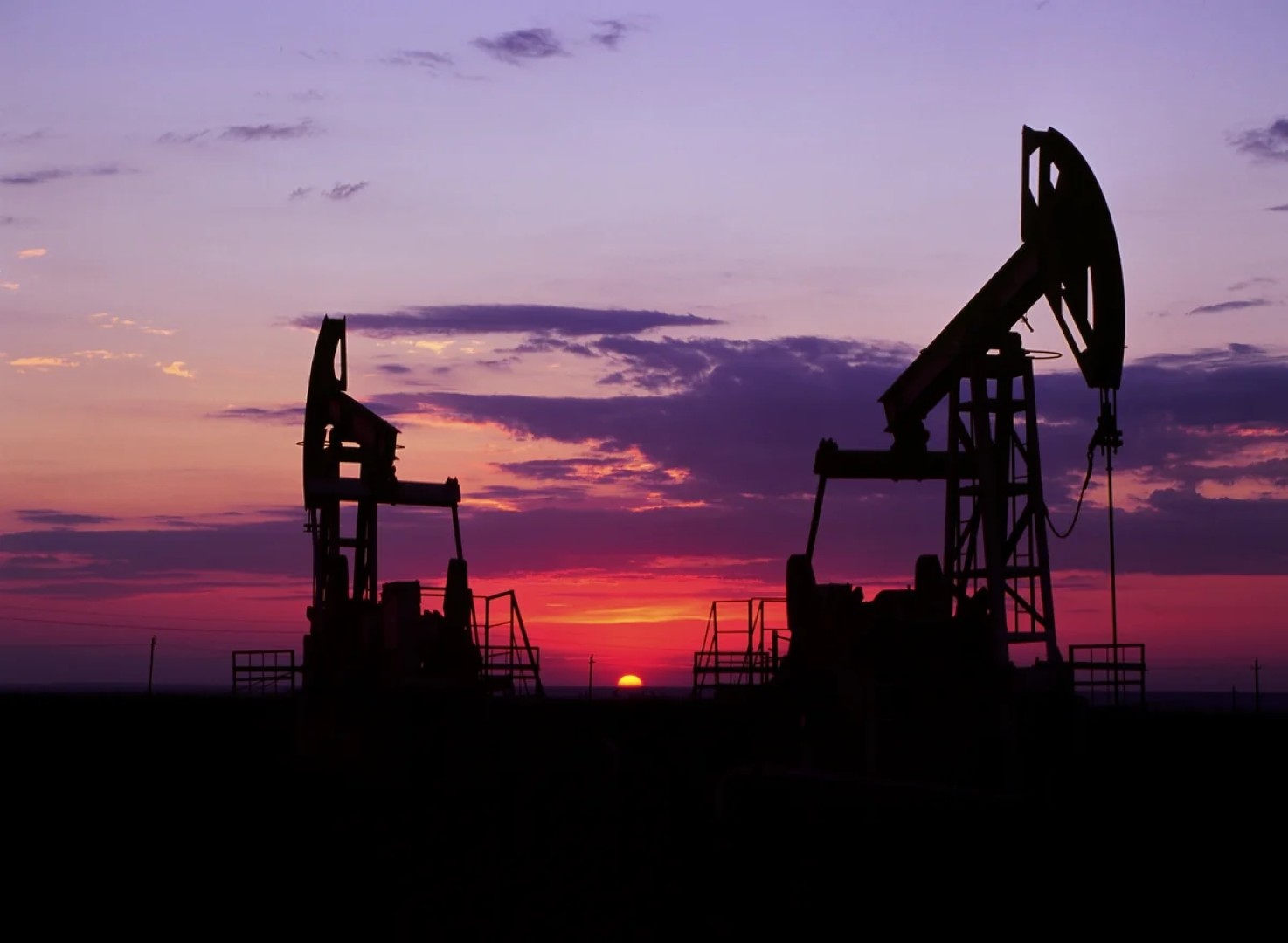 
Нефть марки Brent подешевела до $82,78 за баррель