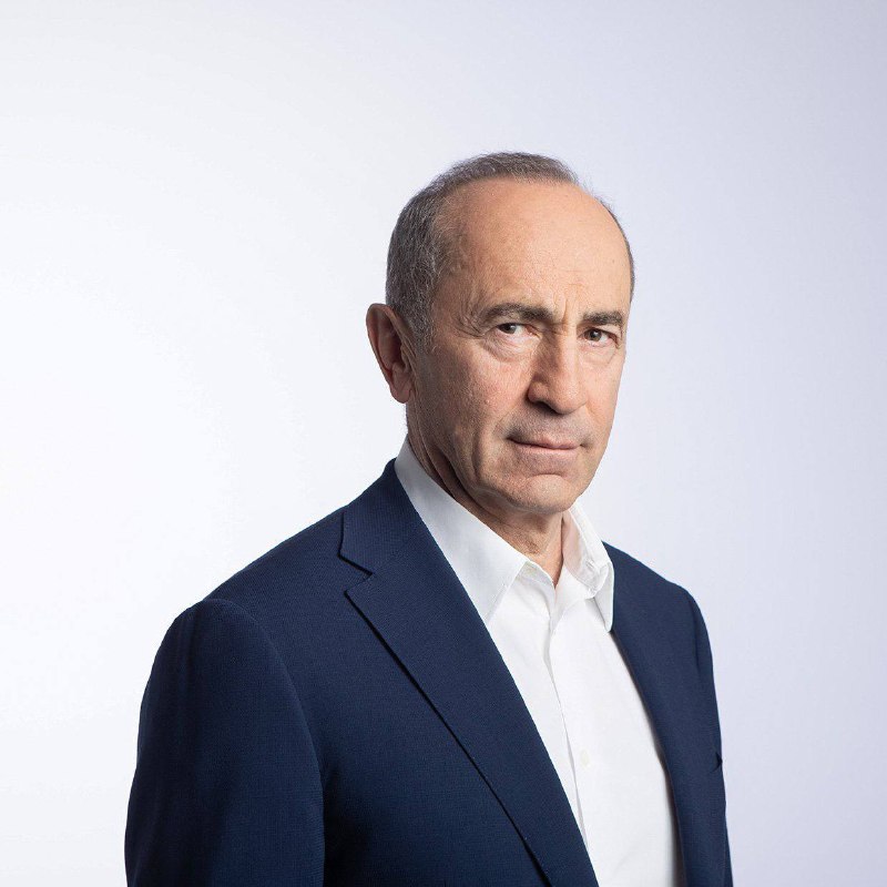 Шито белыми нитками