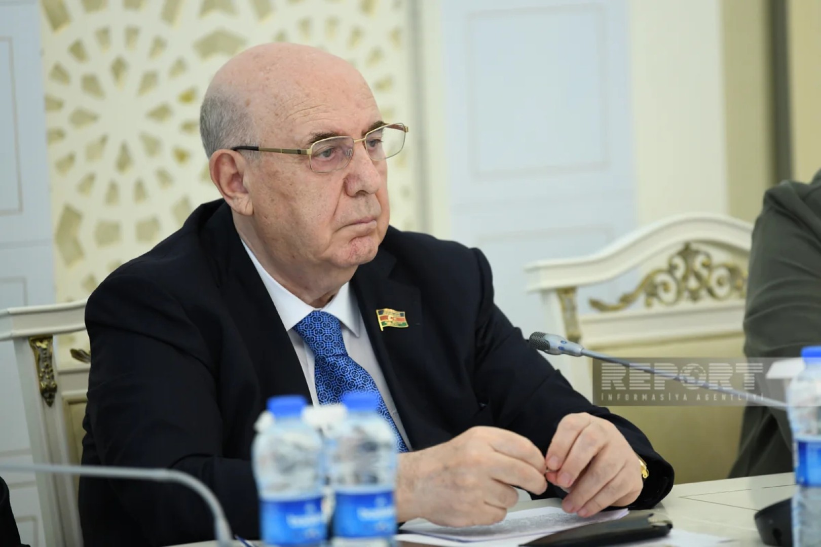 
Ахлиман Амирасланов: В регионах наблюдается нехватка врачей