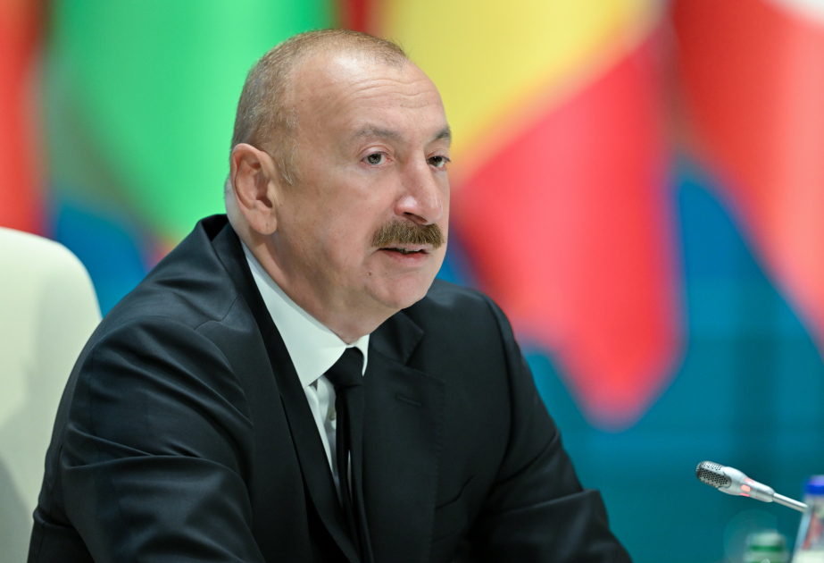 
Президент Азербайджана: Мы не ожидаем каких-либо сложностей на пути экономического развития Азербайджана