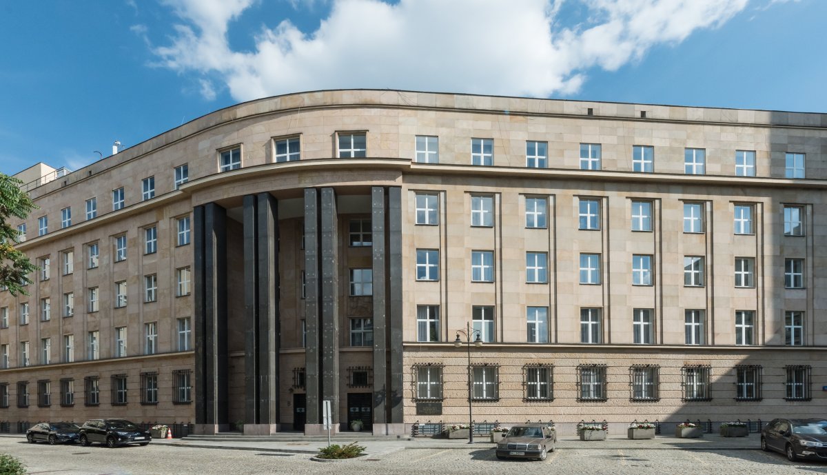 В Польше пояснили, почему отозвали у Зеленского орден, которым награждались Муссолини и Екатерина II