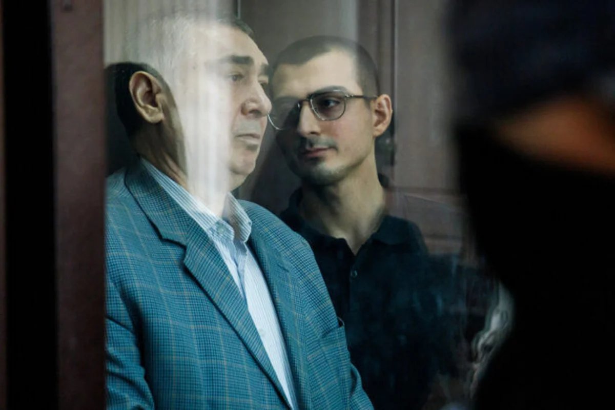 Суд в России оставил приговор Шихлинским без изменений, сыну пересчитали срок
