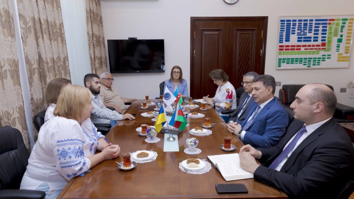 Харьковские врачи приехали к Гераю Герайбейли