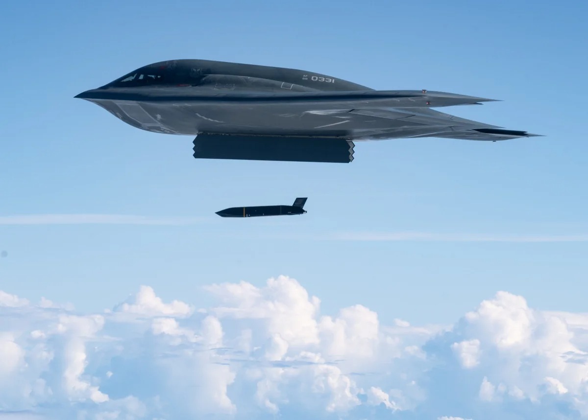 США испытали новейшую ракету LRASM