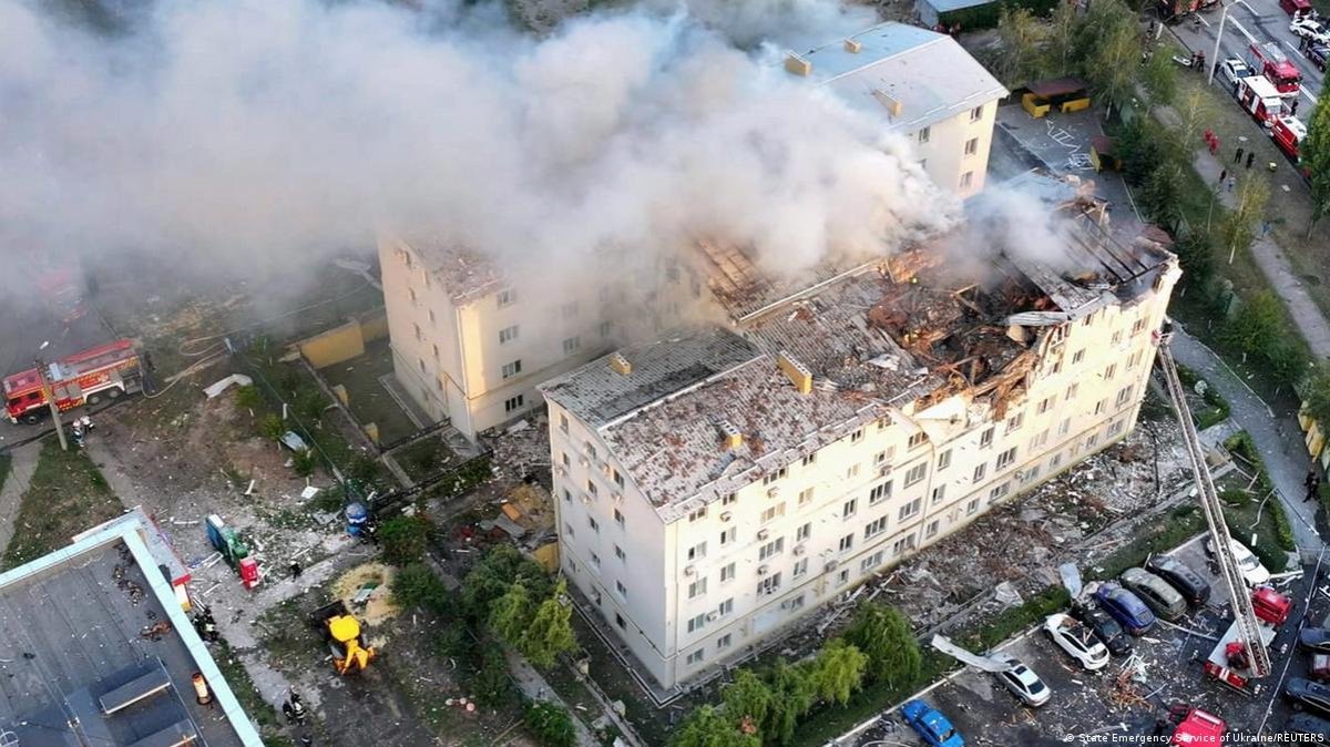 
Россия атакует Украину: 7 погибших, более 50 пострадавших