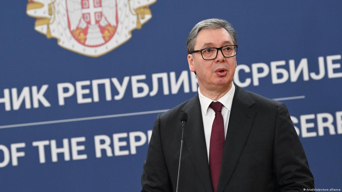 Вучич назвал жандармерию одним из ключевых элементов обороны Сербии