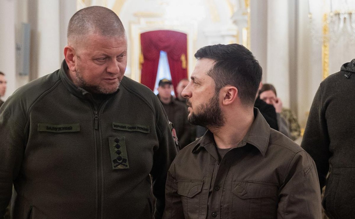 
Бывший главком ВСУ заявил Зеленскому, что будет баллотироваться