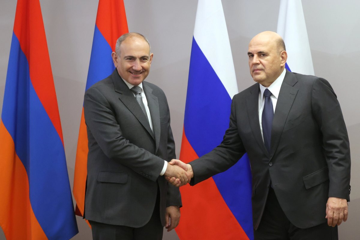 
Мишустин и Пашинян созвонились