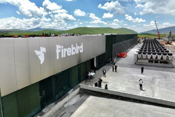 
ИИ-комплекс Firebird на грани краха: устаревшая энергосистема Армении ставит под угрозу 4-миллиардный проект