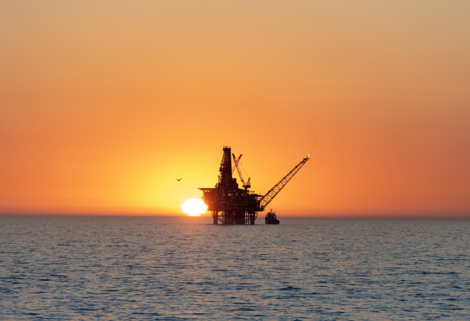 
Азербайджанская нефть торгуется по цене 71 доллар