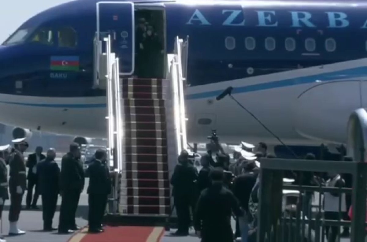 Похороны Али Хаменеи: в Тегеран прибыла делегация из Азербайджана