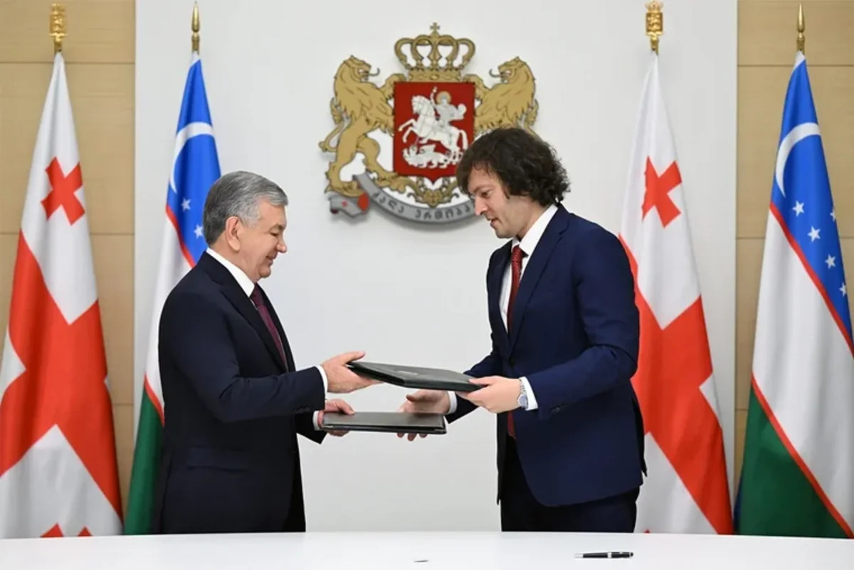 
Узбекистан и Грузия подписали декларацию о стратегическом партнерстве