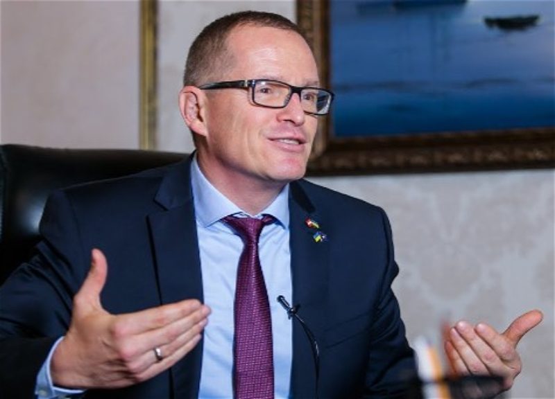 Фелингер призвал Баку присоединиться к НАТО