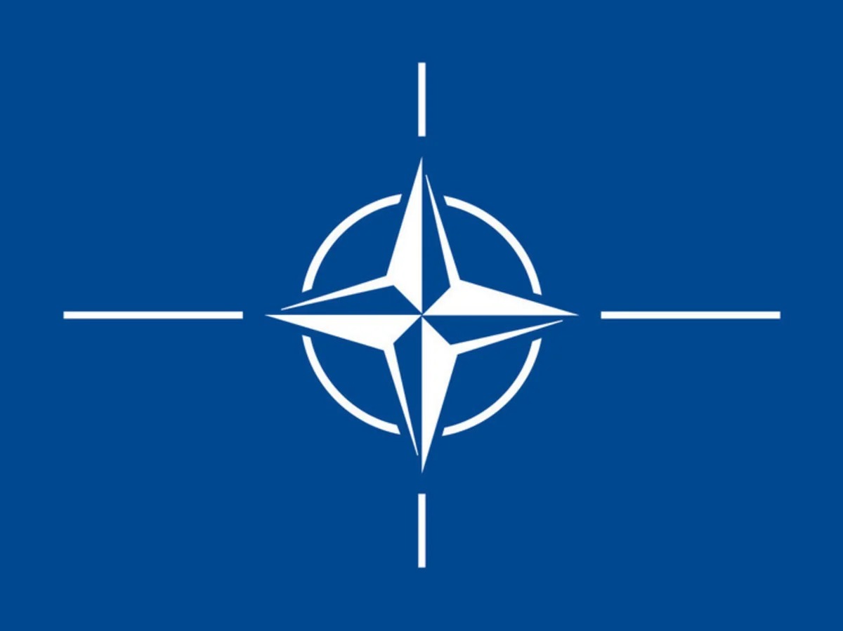 NZZ: НАТО может не успеть перестроиться под новую реальность войны