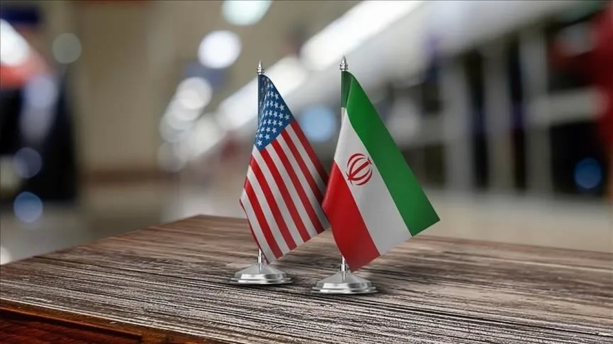 Иран приостанавливает переговоры с США