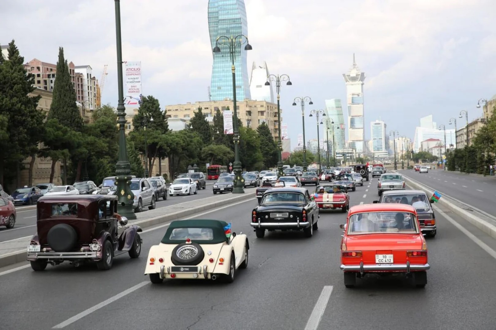 
Минкультуры разъяснило правила льготного ввоза раритетных автомобилей