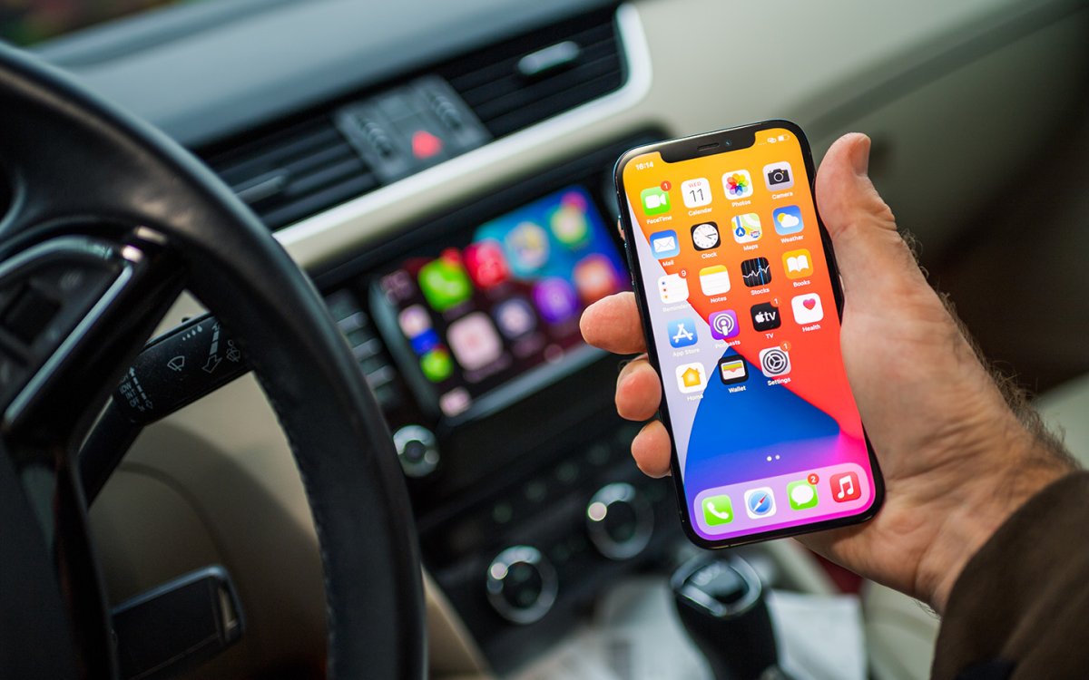 
Мусаев пошел совершать намаз, а Мамедов украл его iPhone