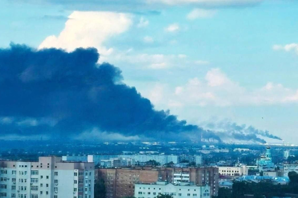 Атака дронов на Россию: горит Сызранский НПЗ