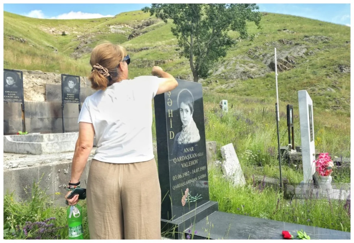 В Кяльбаджаре почтили память детей, погибших в авиакатастрофе 37 лет назад
