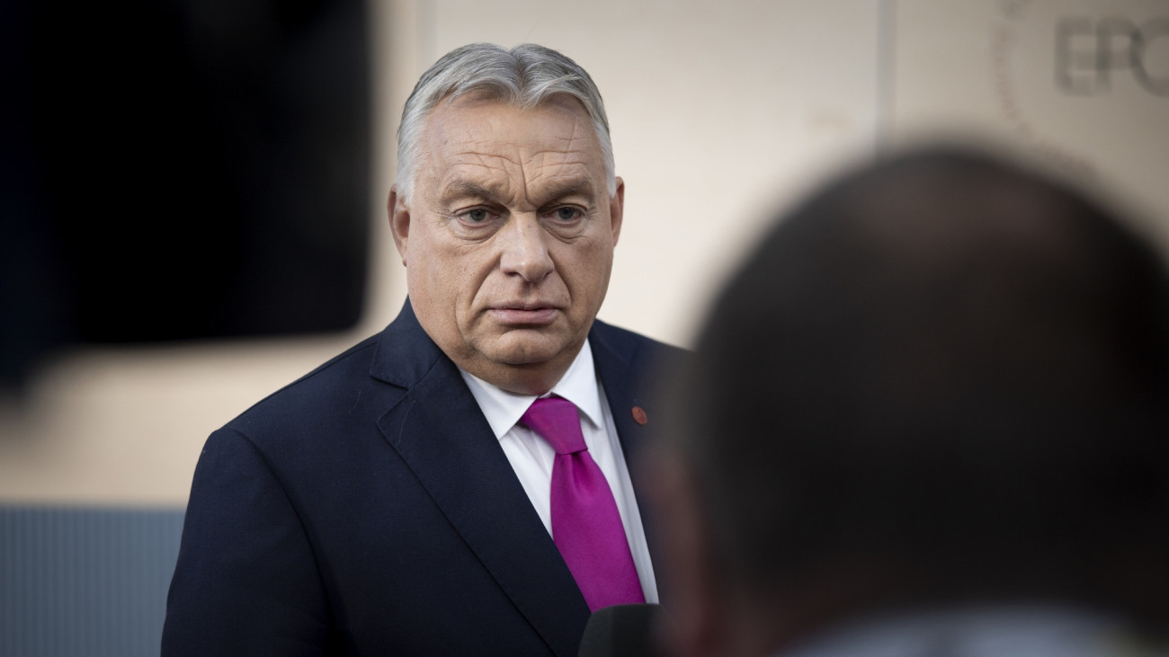 Орбан отказался признавать нового президента