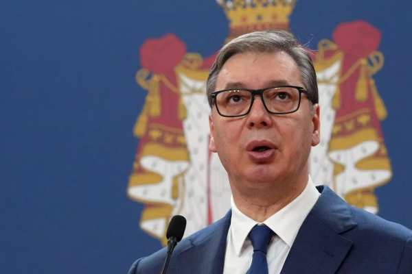 
Президент Сербии доехал на поезде до Киева