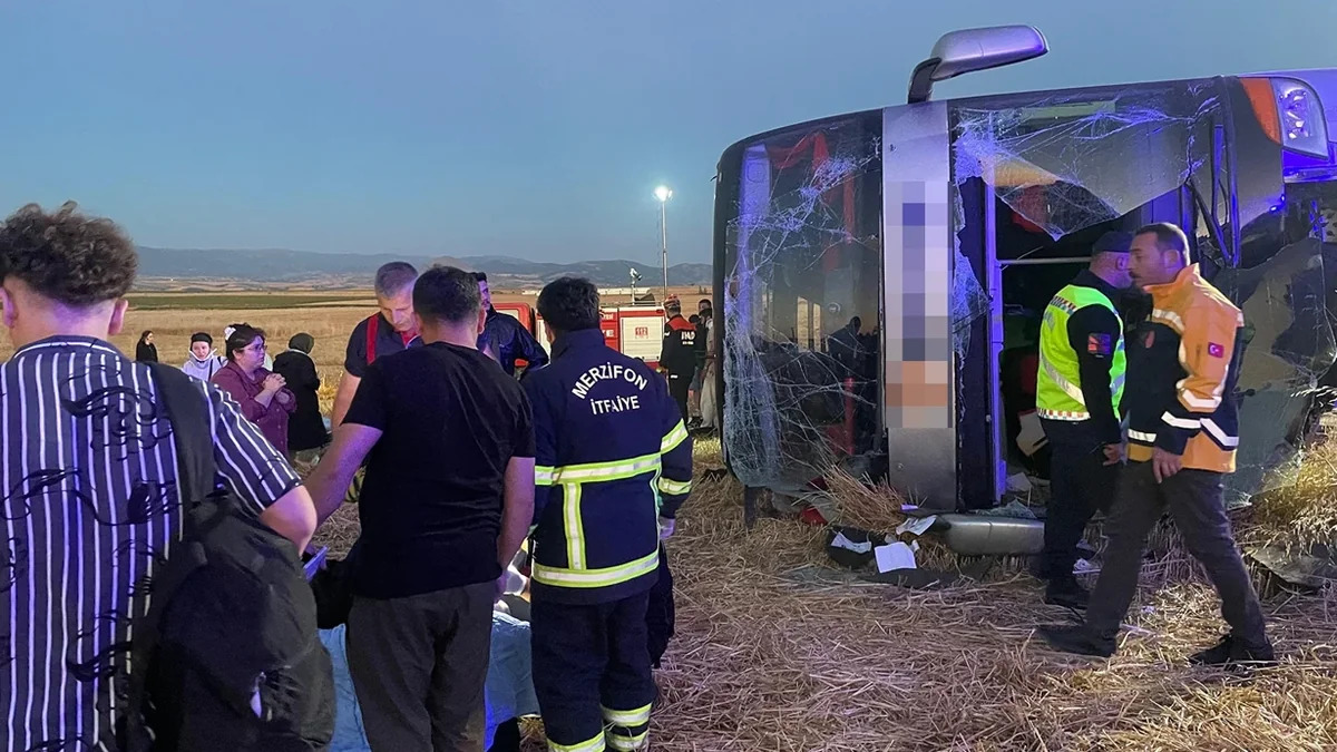 
В ДТП с пассажирским автобусом в Турции пострадали 46 человек