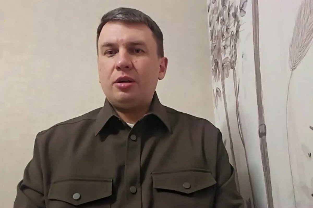 
Задержали критиковавшего Путина блогера