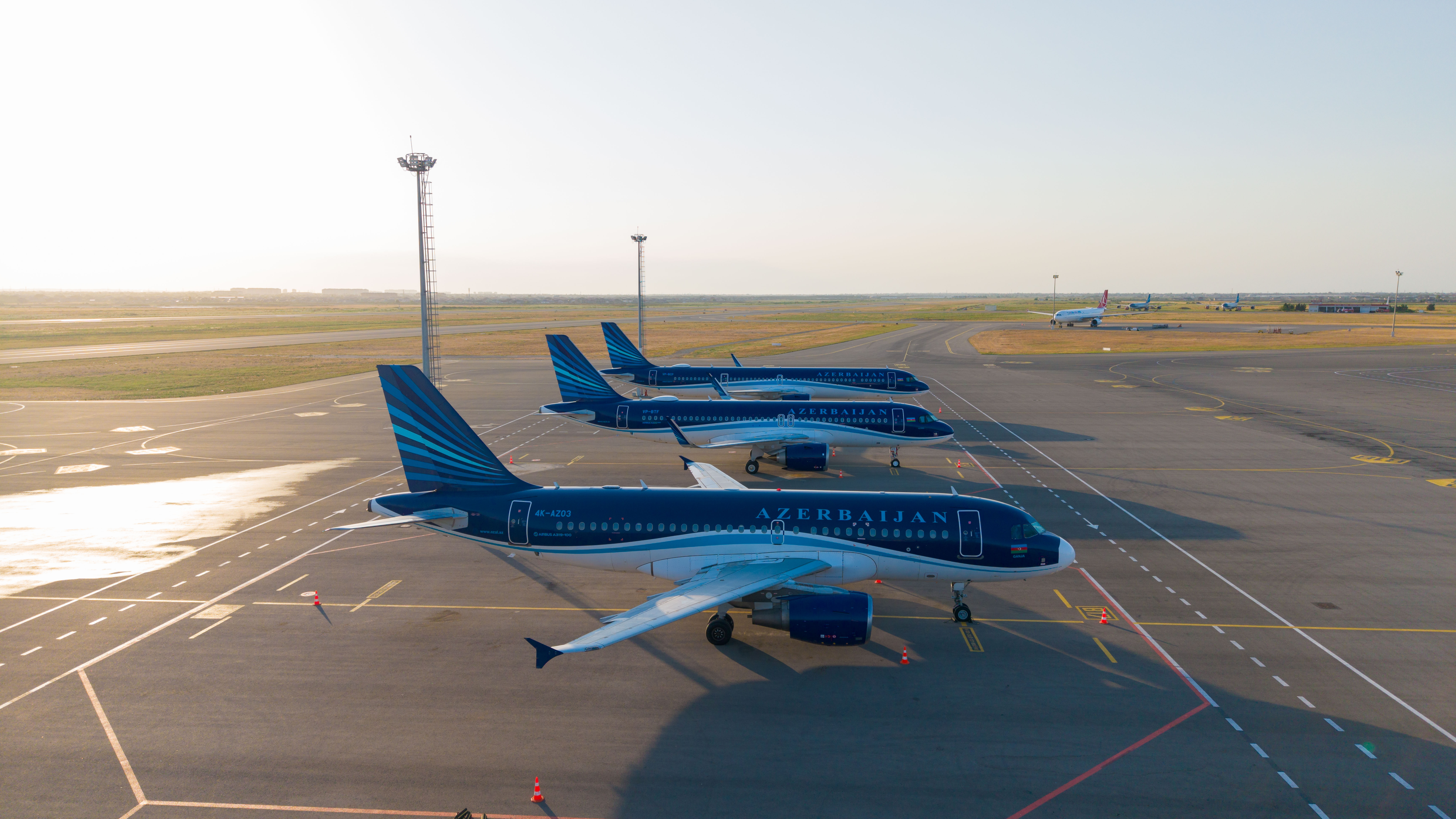 
Azerbaijan Airlines пополнила свой флот четвертым самолетом с начала года