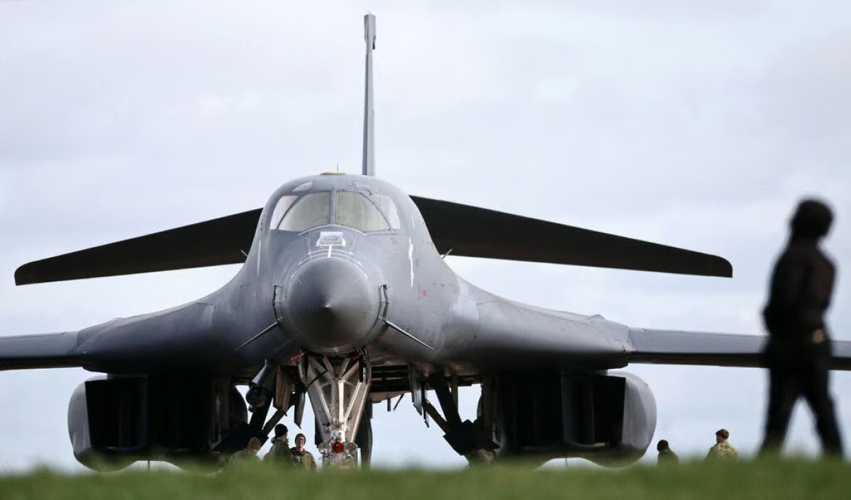 США усиливают удары по Ирану: в операции впервые задействован B-1 Lancer
