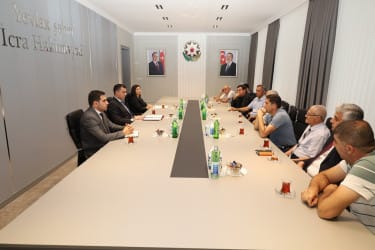 В Евлахе наградили журналистов за профессионализм и служению обществу 