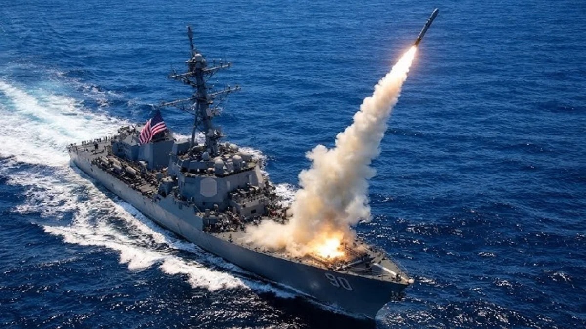 КСИР заявил о перехвате ракеты Tomahawk и ударах по объектам в Кувейте
