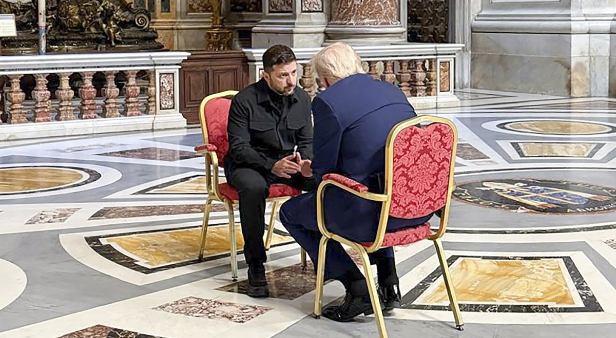 
Переломный момент: намечается встреча Зеленского и Трампа