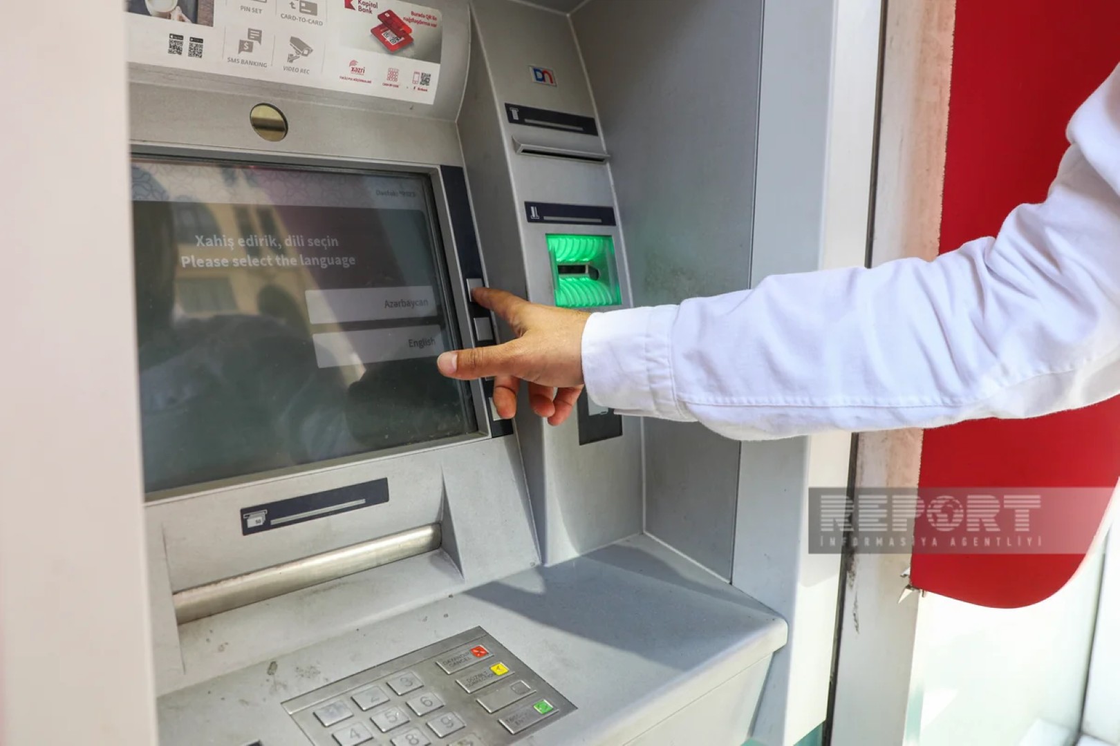 
Азербайджан направит 500 студентов на обучение в престижные зарубежные вузы
