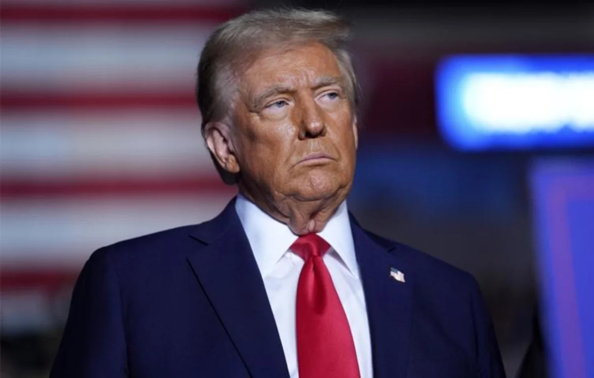 
Трамп в шутку заявил, что планирует баллотироваться еще на один срок