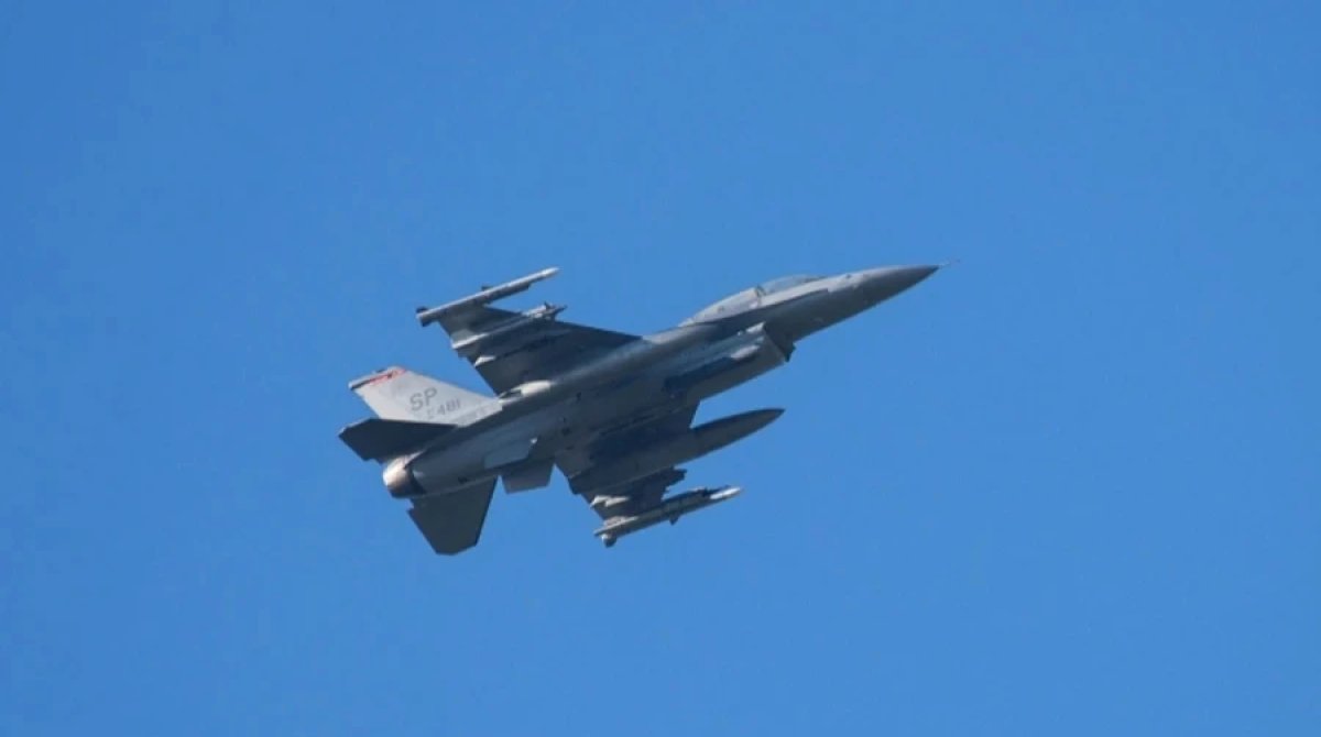 F-16 не вернулся с задания: пилот ВСУ катапультировался
