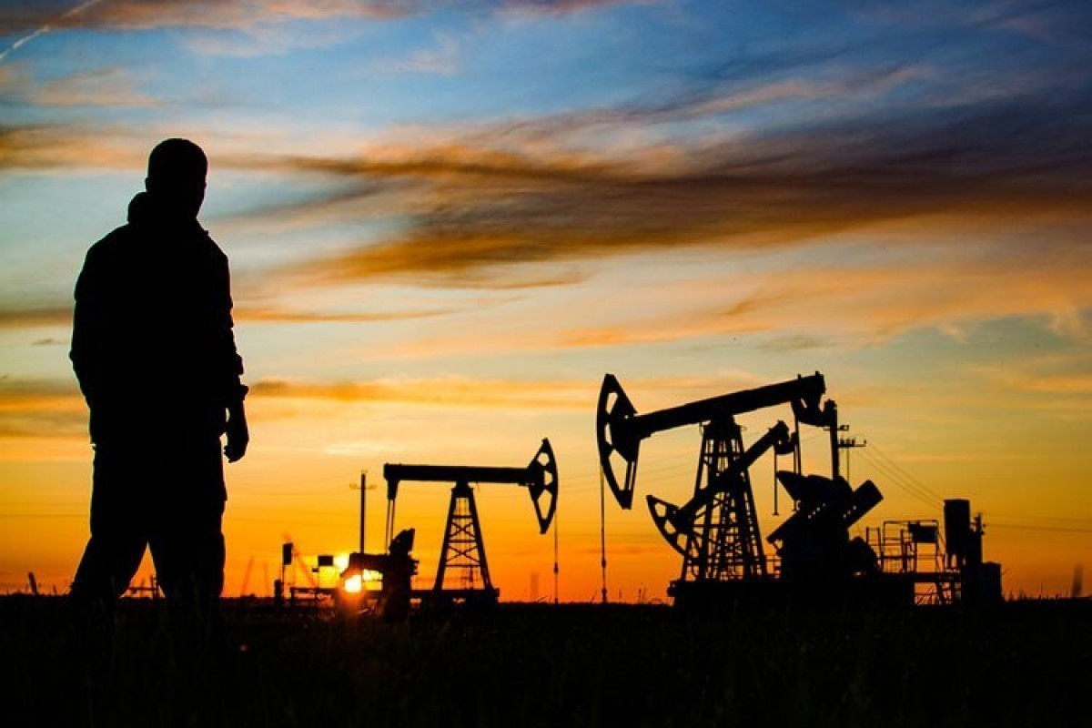 
Цены на нефть на мировых рынках вновь растут