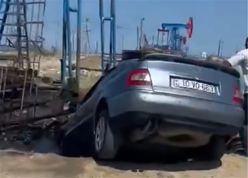 ЧП в Балаханы: Audi съехал в техническую яму на территории компании