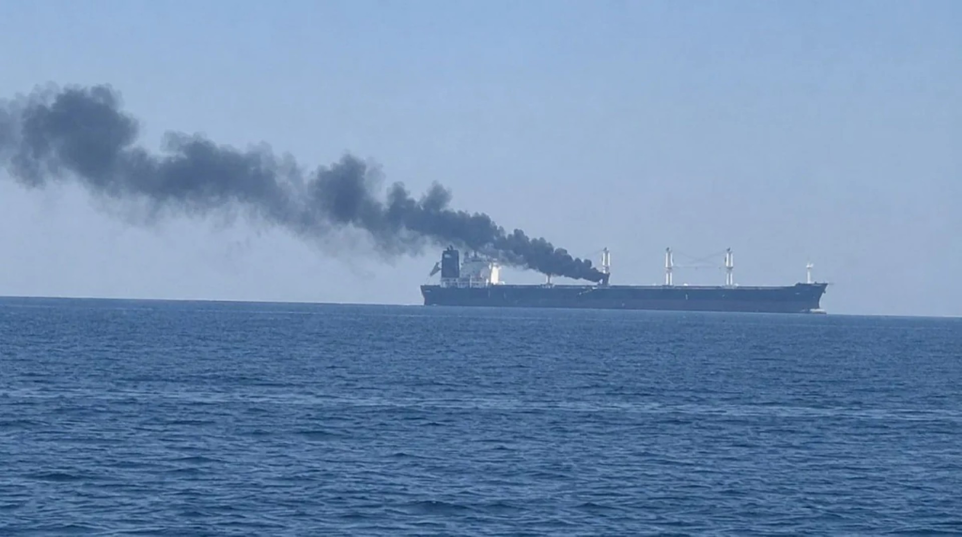 
Минобороны РФ сообщило об ударе по двум сухогрузам в Черном море