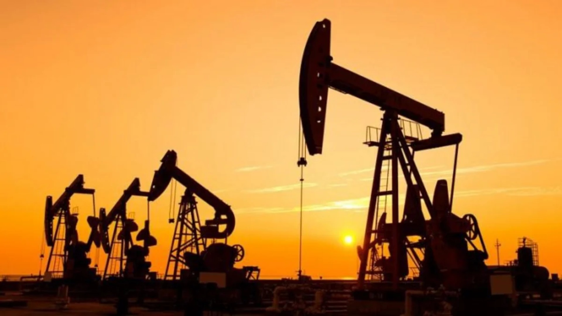 
Азербайджанская нефть подорожала более чем на $2